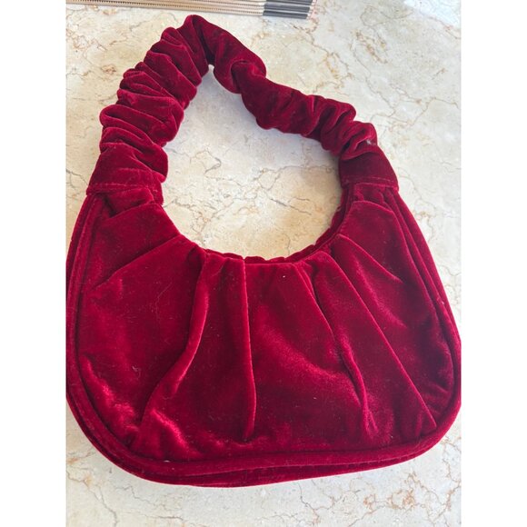 Red Velvet Handbag With Ruched Handle & Magnetic Closure - Picture 1 of 5